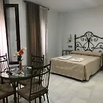 Almanzor Konukevi Cordoba