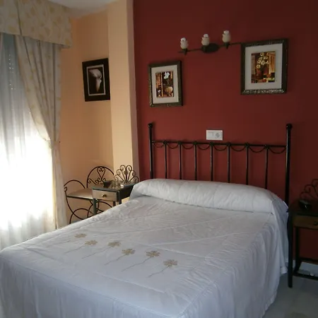 Almanzor بيت ضيافة