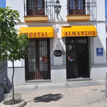 Πανσιόν Almanzor *