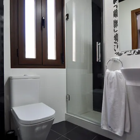 オスタル アルマンソル ゲストハウス *